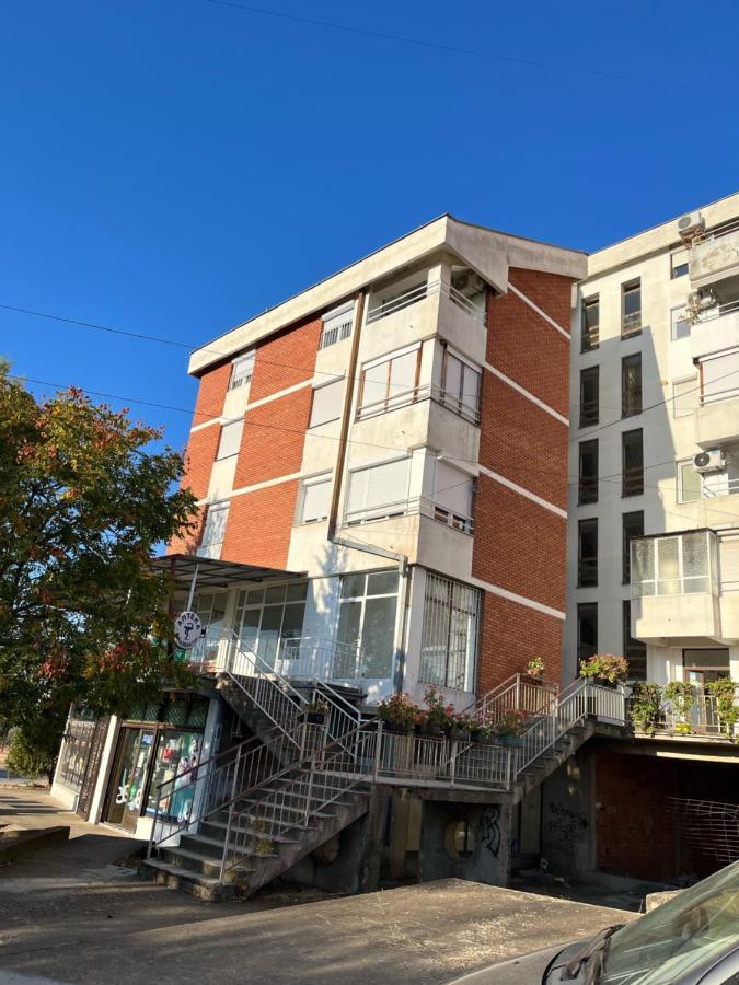 Apartment Luka Kočani Exteriör bild